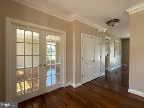 Entry Way - 564 Brookfield Dr, Dover, DE 19901 photo 2 of 4