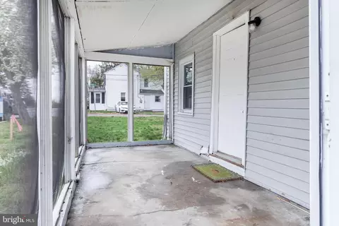 141 Front St, Leipsic, DE 19901 photo 4