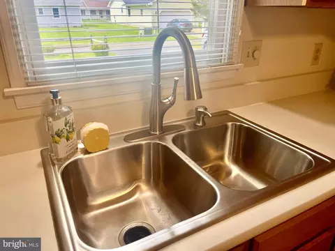 Kitchen - 956 Westview Ter, Dover, DE 19904 photo 5 of 9