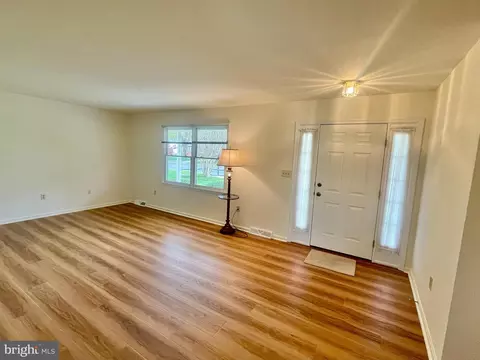 Living - 956 Westview Ter, Dover, DE 19904 photo 1 of 1