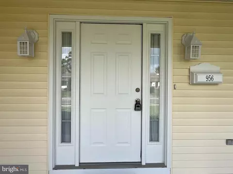 Entry Way - 956 Westview Ter, Dover, DE 19904 photo 1 of 1