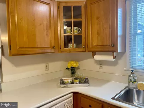 Kitchen - 956 Westview Ter, Dover, DE 19904 photo 4 of 9