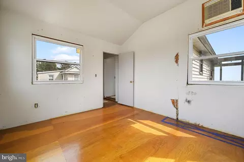 Bedroom - 76 N Sandpiper Dr, Dover, DE 19901 photo 1 of 1
