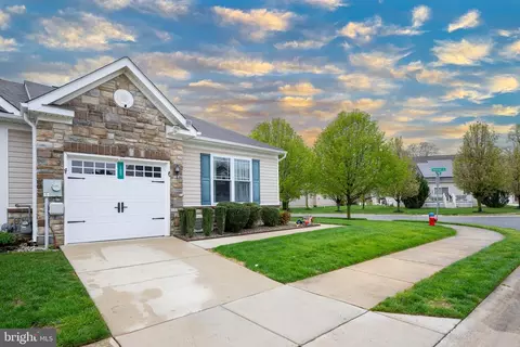 105 Cresthaven Ln, Dover, DE 19901