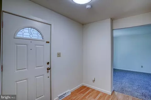 Entry Way - 39 Duchess Cir, Dover, DE 19901 photo 2 of 5