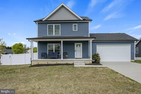 15 Mayflower Dr, Felton, DE 19943