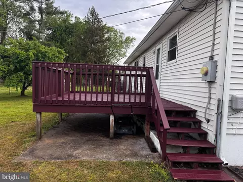 Exterior - 310 David Hall Rd, Dover, DE 19904 photo 6 of 7