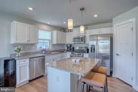 Kitchen - 111 Polonius Ln, Dover, DE 19901 photo 1 of 3