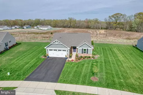 111 Polonius Ln, Dover, DE 19901