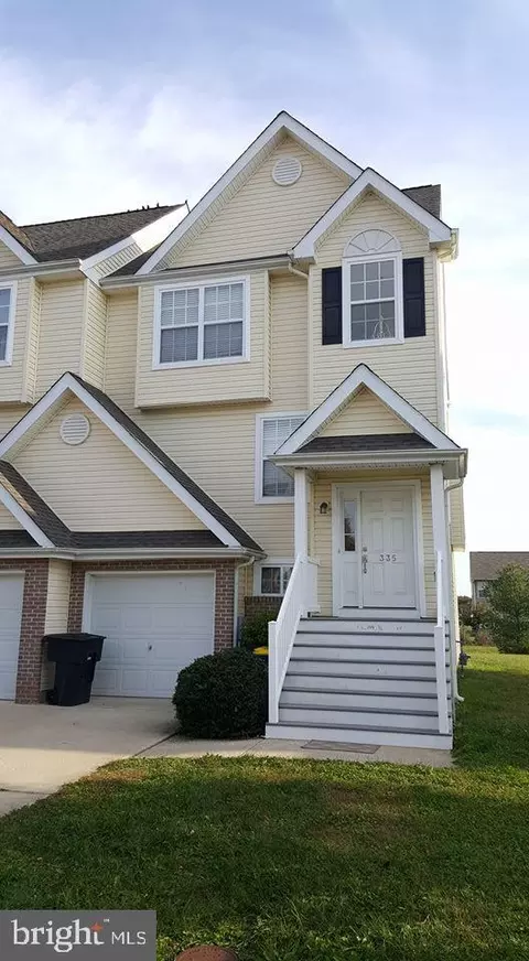 335 Paradee Dr, Dover, DE 19904 photo 2
