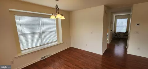 335 Paradee Dr, Dover, DE 19904 photo 6