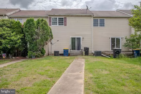 Exterior - 268 Green Blade Dr, Dover, DE 19904 photo 4 of 5