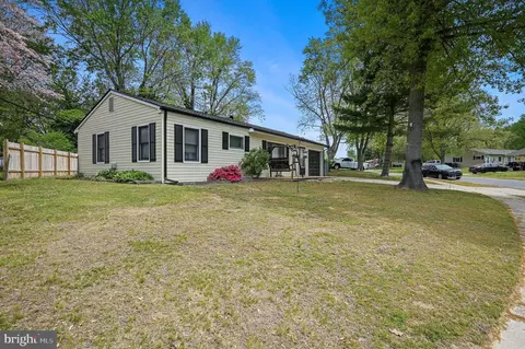 87 Wayne Dr, Dover, DE 19901