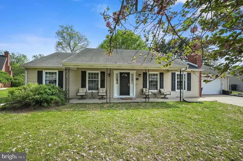 30 Tina Dr, Dover, DE 19901
