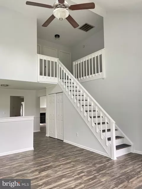Entry Way - 19 Stoney Dr, Dover, DE 19904 photo 1 of 2