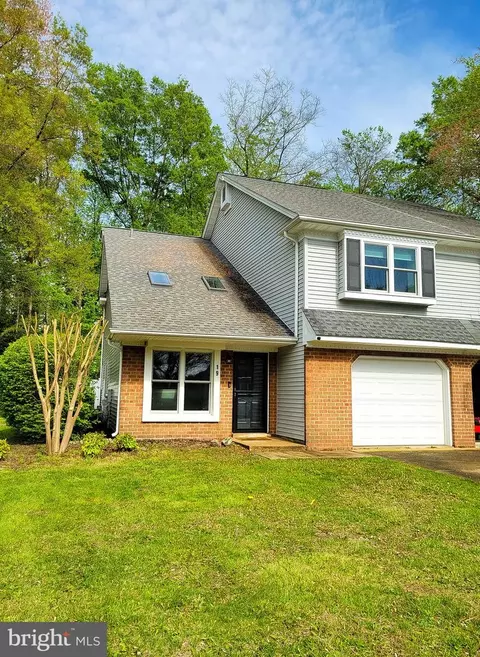 19 Stoney Dr, Dover, DE 19904