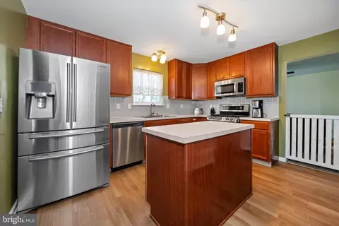 Kitchen - 77 E Radison Run, Clayton, DE 19938 photo 4 of 4