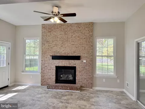 1361 W North St, Dover, DE 19904 photo 6