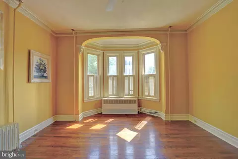 Living - 10 N State St, Dover, DE 19901 photo 3 of 16