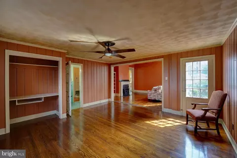 Living - 10 N State St, Dover, DE 19901 photo 9 of 16