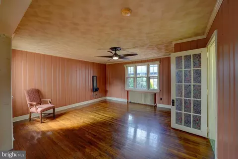 Living - 10 N State St, Dover, DE 19901 photo 11 of 16
