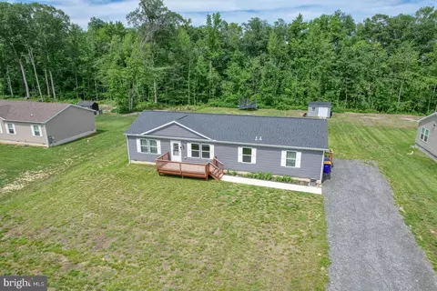 9 Hawk Dr, Hartly, DE 19953