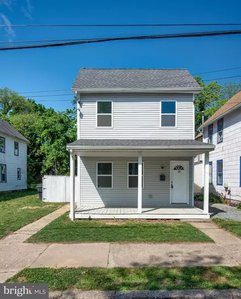 18 S Governors Ave, Dover, DE 19904