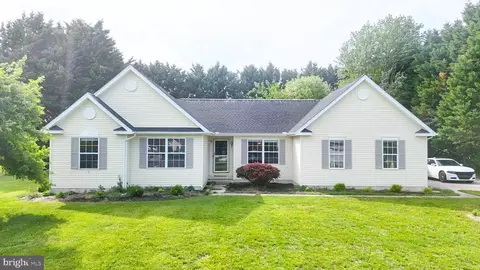 350 Hearthstone Ln, Felton, DE 19943