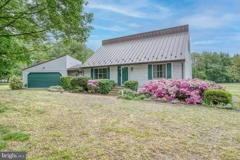 866 Mccauley Pond Rd, Harrington, DE 19952