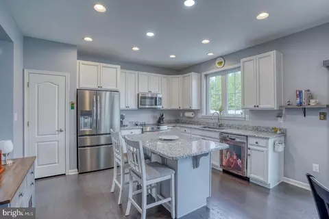 Kitchen - 790 Brookfield Dr, Dover, DE 19901 photo 4 of 4