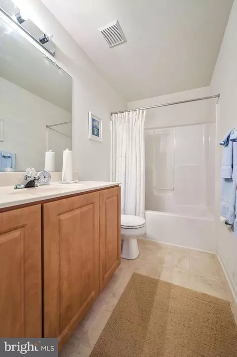 Bath - 526 Carrington Dr, Dover, DE 19904 photo 2 of 2