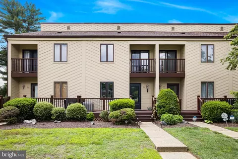 28 Chatham Ct, Dover, DE 19901