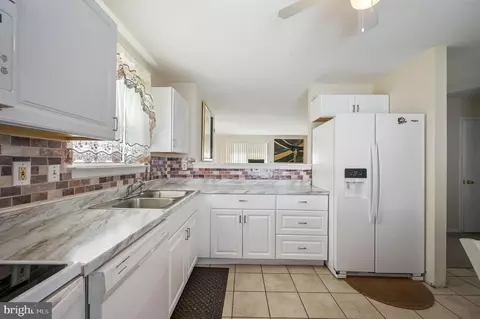 Kitchen - 532 Schooner Way, Dover, DE 19901 photo 1 of 1