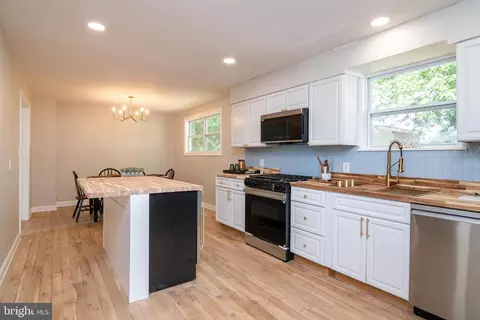 Kitchen - 162 Turner Dr, Dover, DE 19904 photo 1 of 4