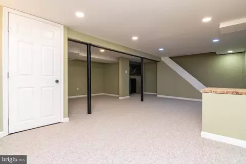 Living - 162 Turner Dr, Dover, DE 19904 photo 6 of 6