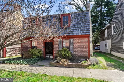 17 S Main St, Camden, DE 19934