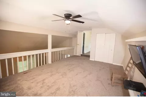 Entry Way - 330 Troon Rd, Dover, DE 19904 photo 9 of 12