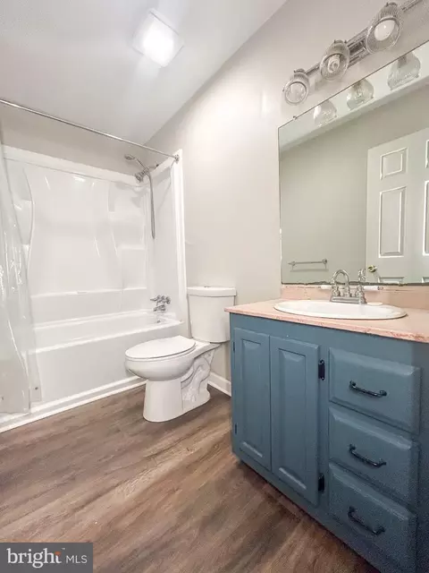 Bath - 330 Troon Rd, Dover, DE 19904 photo 3 of 3