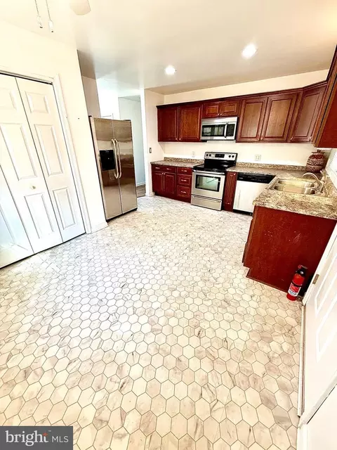 Kitchen - 195 Mitscher Rd, Dover, DE 19901 photo 4 of 5