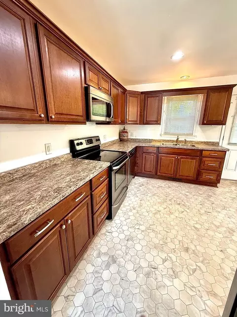 Kitchen - 195 Mitscher Rd, Dover, DE 19901 photo 1 of 5