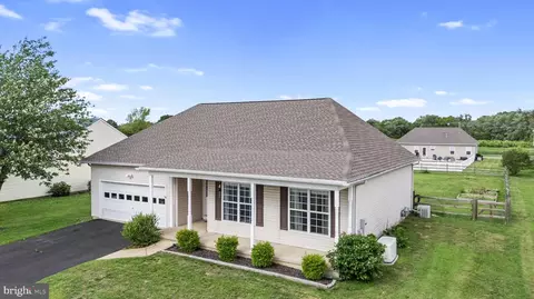 134 Winterton Ln, Dover, DE 19904 photo 2
