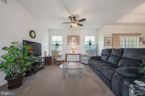 72 Brown Derby Dr, Dover, DE 19904 photo 4