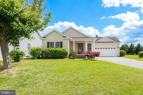 105 Foal Ct, Harrington, DE 19952