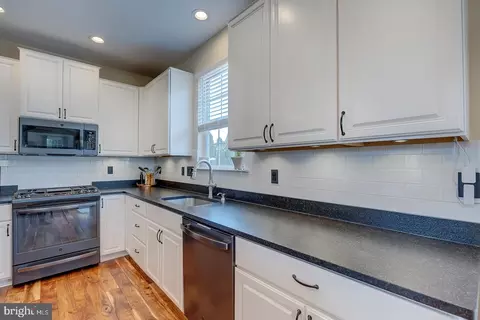 Kitchen - 229 Lakshman Trl, Dover, DE 19904 photo 4 of 4