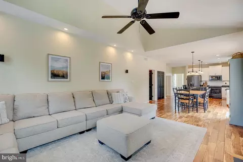 Entry Way - 229 Lakshman Trl, Dover, DE 19904 photo 6 of 12