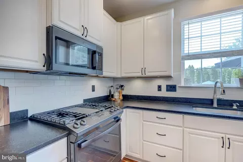 Kitchen - 229 Lakshman Trl, Dover, DE 19904 photo 3 of 4