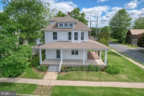 115 E High St, Felton, DE 19943