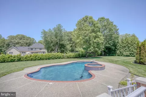 Exterior - 9 Chadwick Dr, Dover, DE 19901 photo 10 of 10