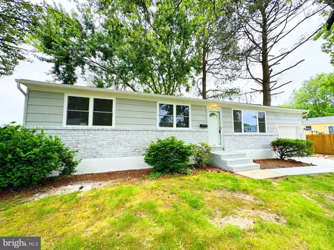 914 Townsend Blvd, Dover, DE 19901 photo 2