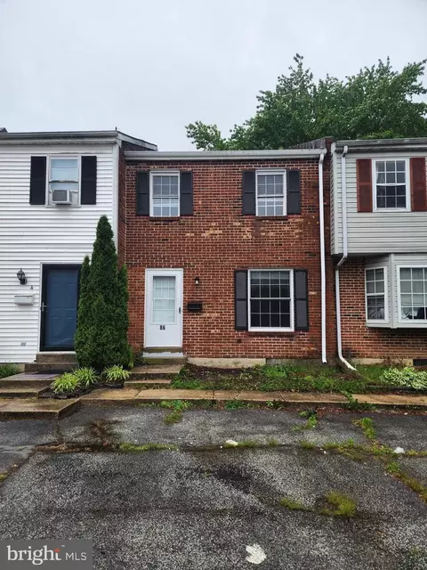 86 Village Dr, Dover, DE 19904